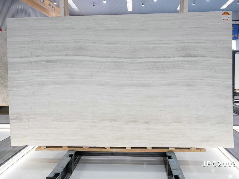 White Serpegiante Marble Counter top