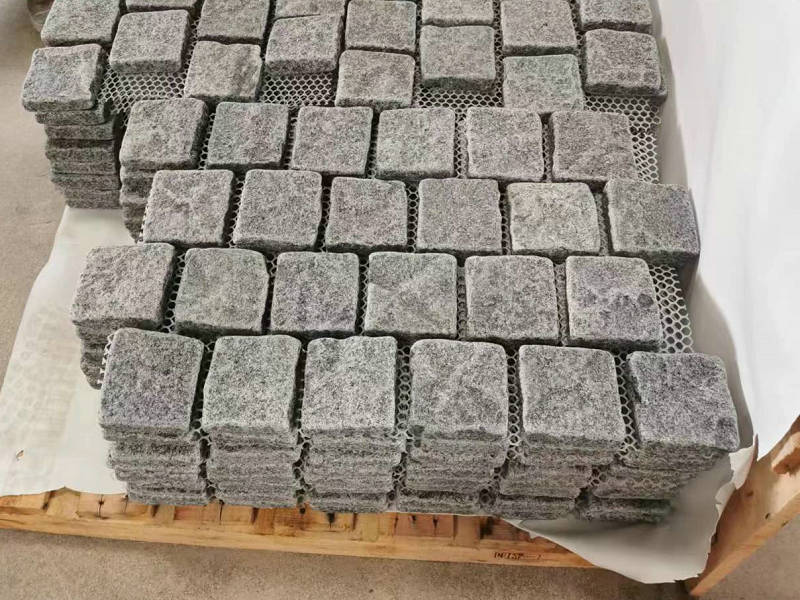 Dark Grey Netting Cobblestone Pattern
